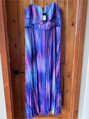 City Chic Strapless Purple Ombre Pleated Maxi Dress